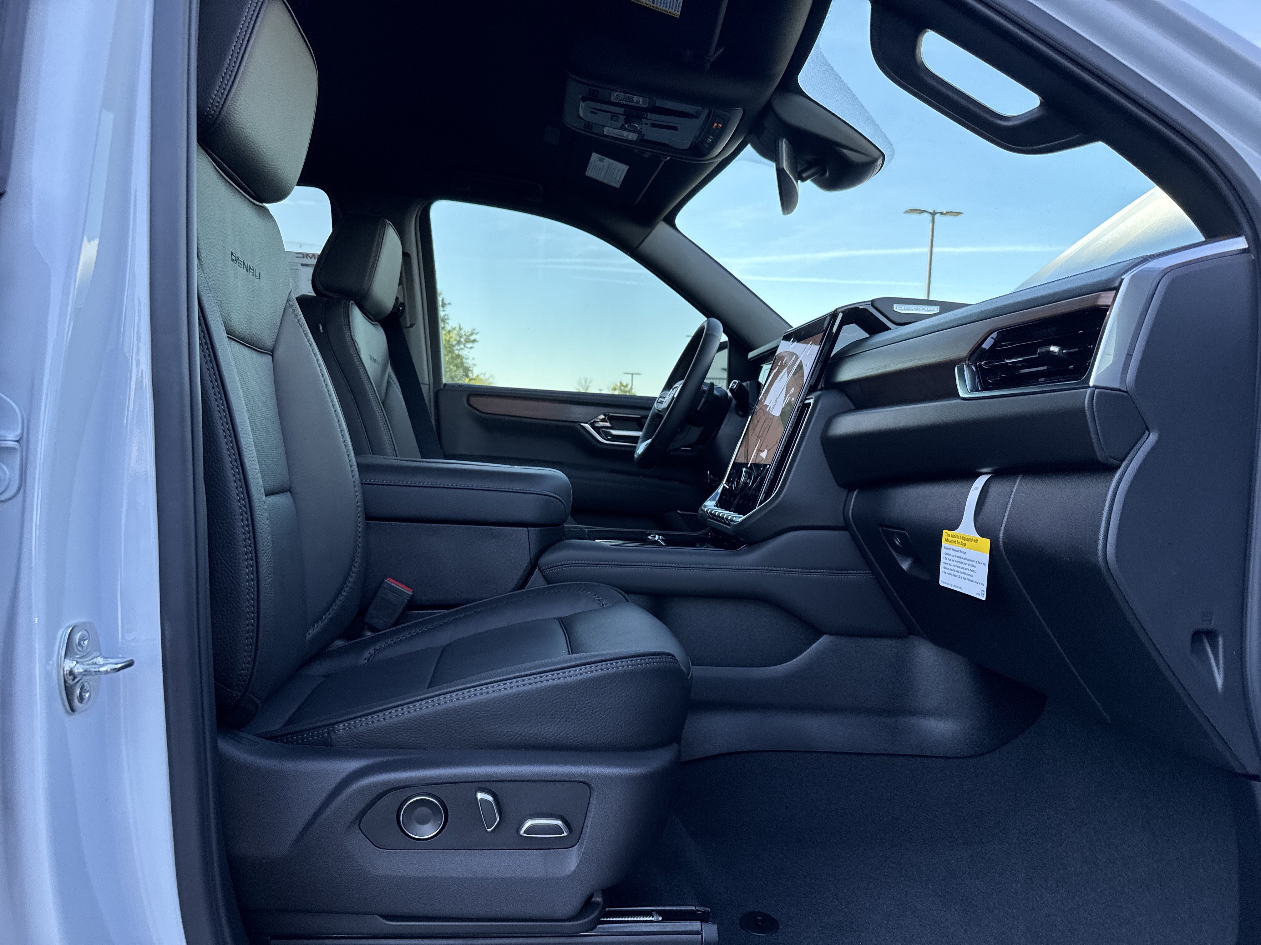 New 2026 GMC Yukon Denali AWD/4WD image 31