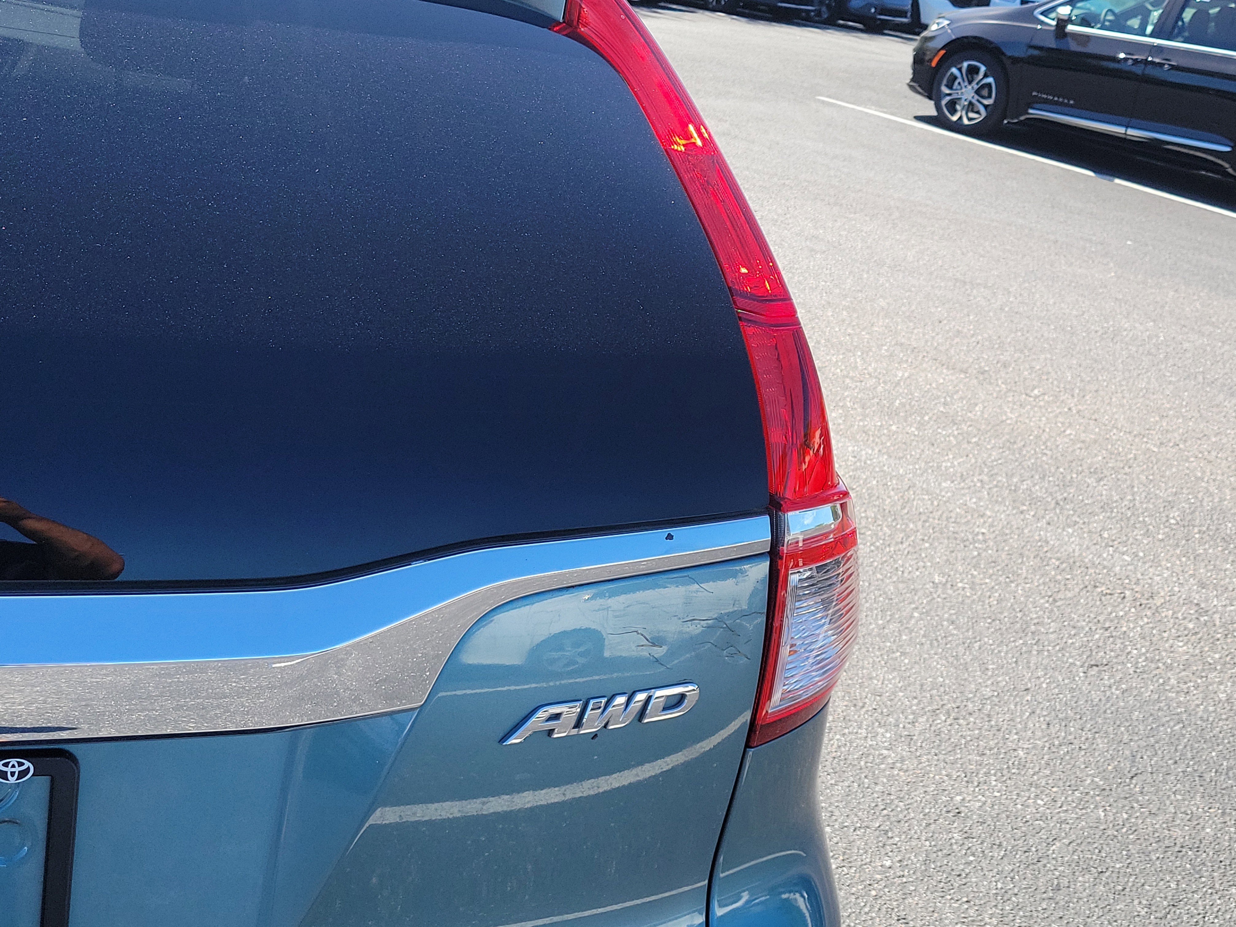 Used 2016 Honda CR-V Touring image 11