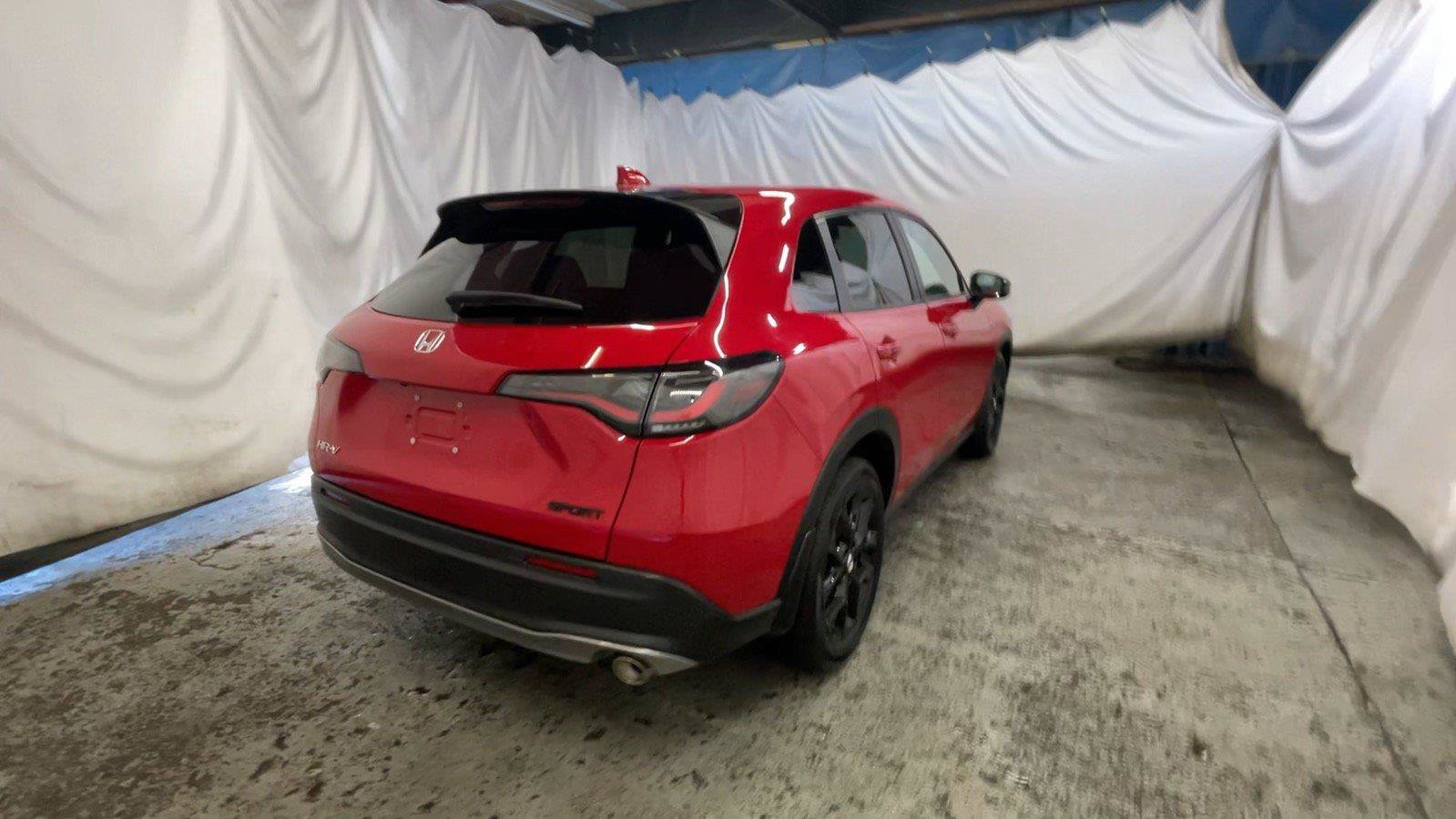 Certified 2025 Honda HR-V Sport image 7