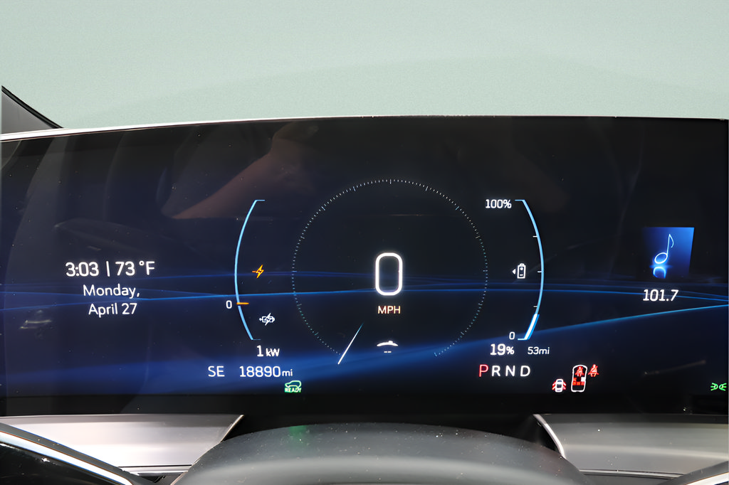 Used 2024 Cadillac Lyriq Sport AWD/4WD image 15