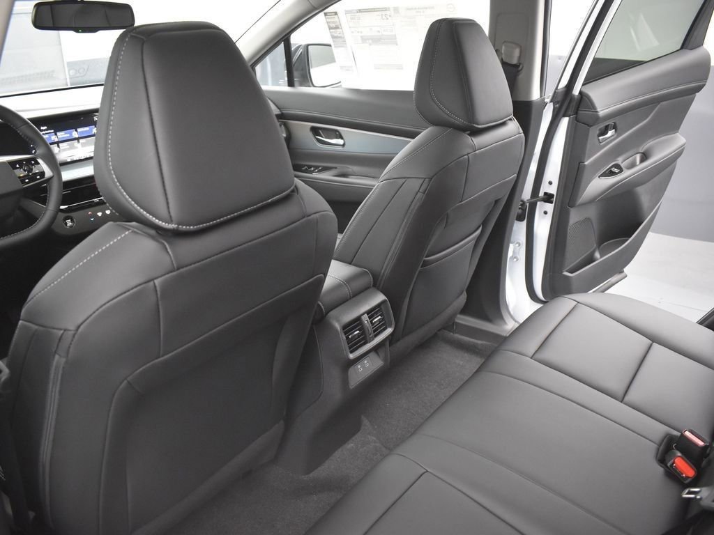 New 2025 Nissan Murano SL image 13