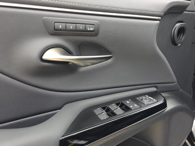 Used 2024 Lexus ES 250 w/ Premium Package AWD/4WD image 27