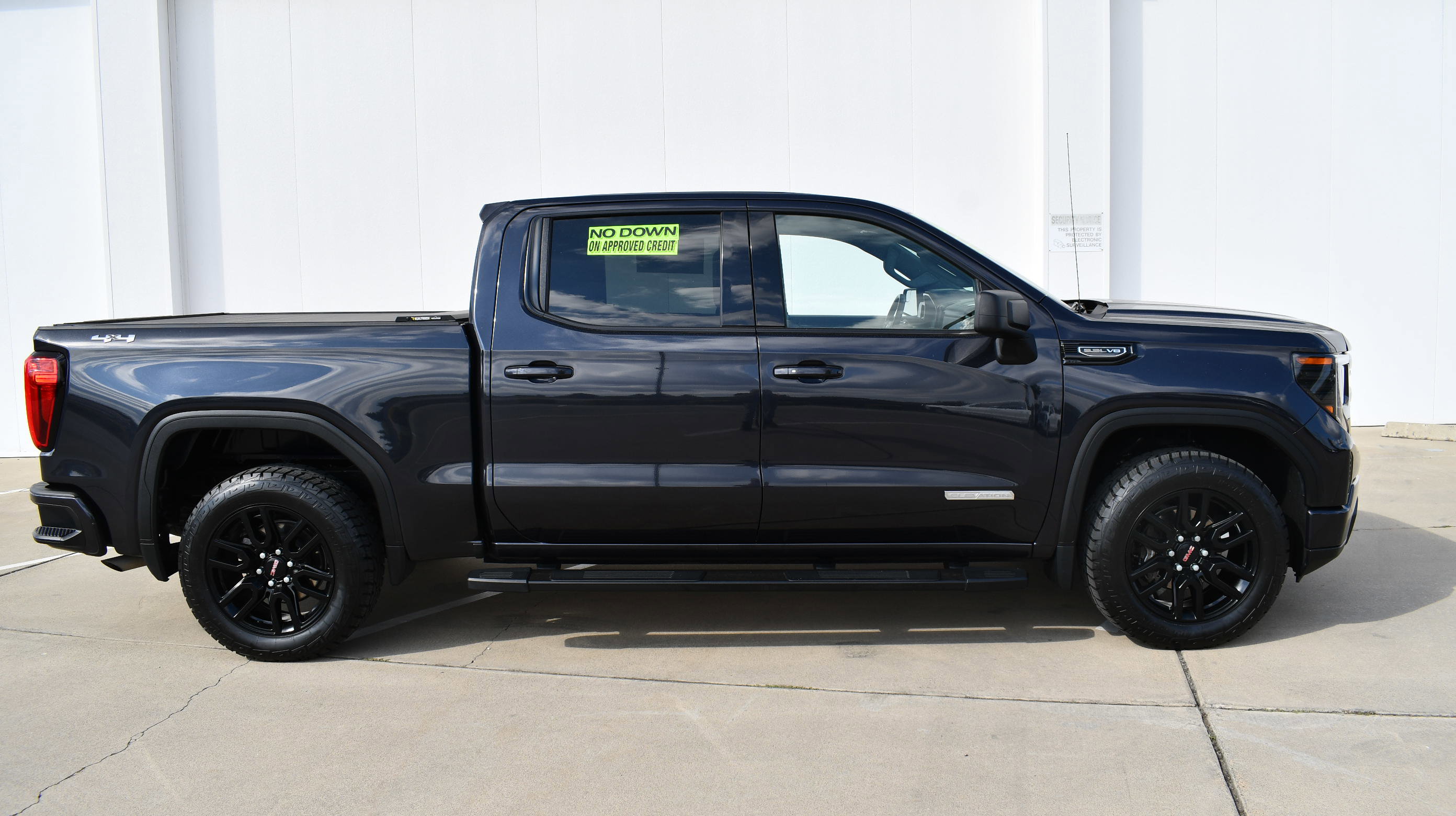 Used 2022 GMC Sierra 1500 Elevation AWD/4WD image 5