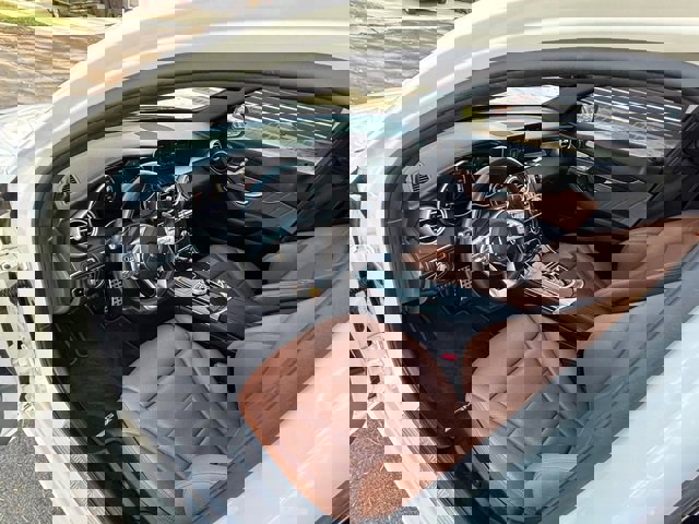 Used 2020 Mercedes-Benz C 300 Sedan image 32