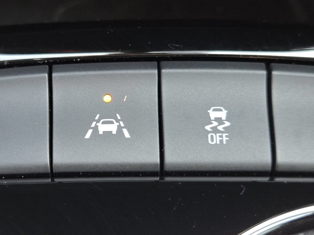 Used 2022 Buick Encore GX Preferred FWD image 5