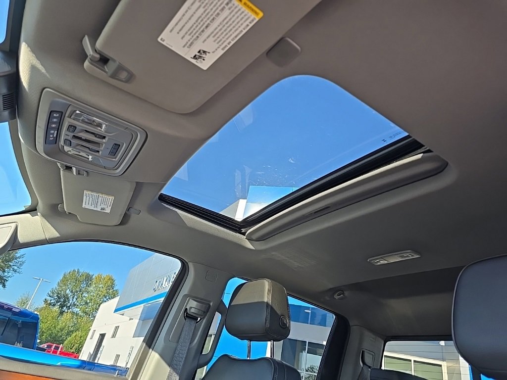 Used 2025 GMC Sierra 3500 Denali image 22