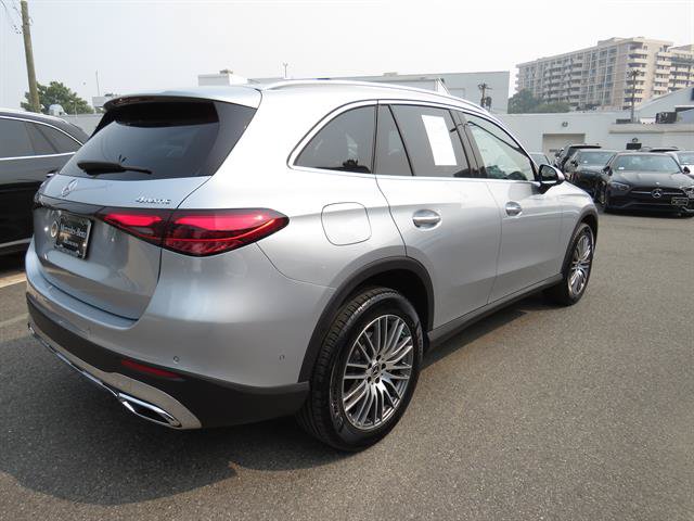 Used 2026 Mercedes-Benz GLC 300 4MATIC image 4