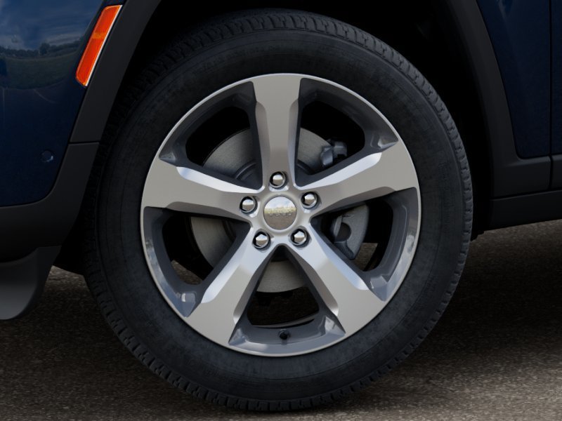 New 2026 Jeep Grand Cherokee Limited w/ Luxury Tech Group II RWD image 9