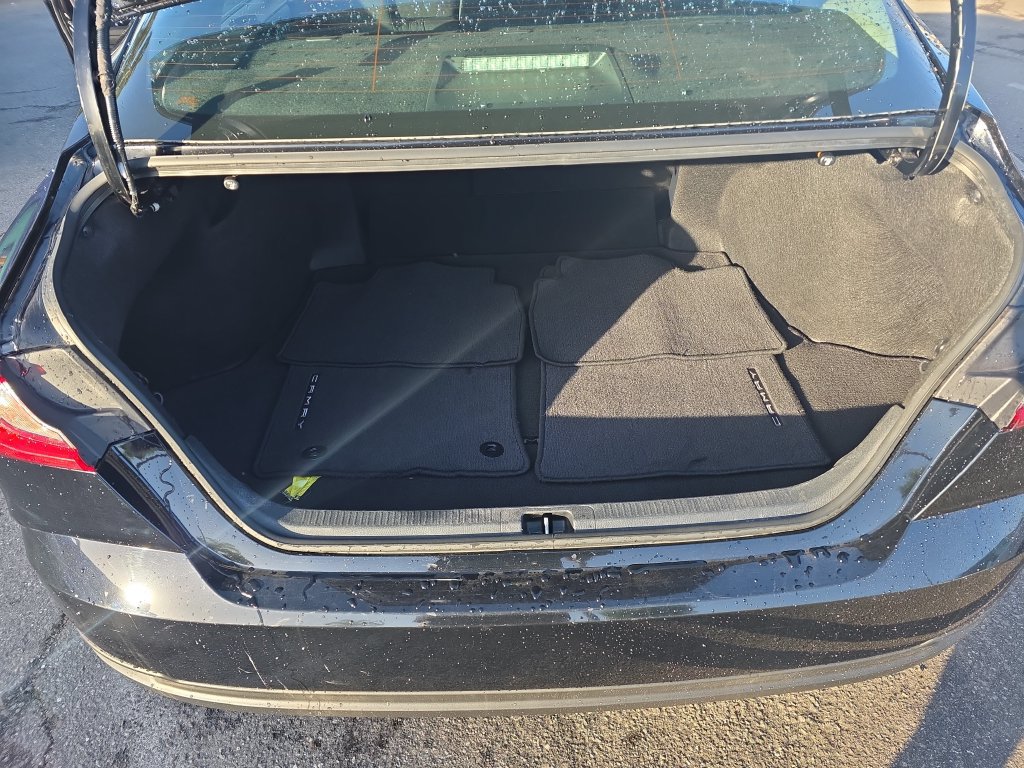 Used 2025 Toyota Camry LE FWD image 20