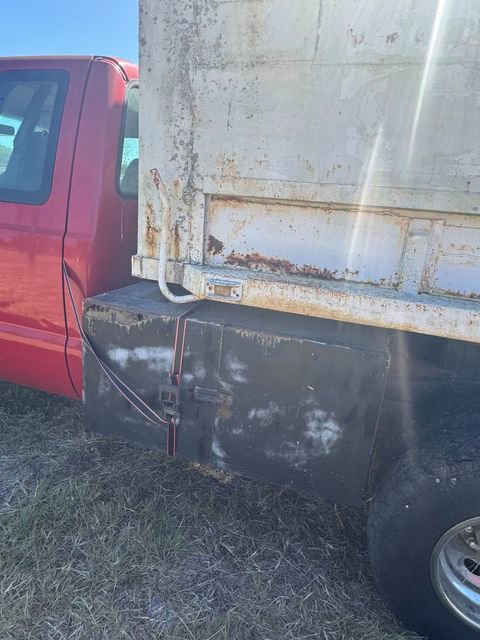 Used 1999 Ford F350 2WD SuperCab DRW Super Duty image 10