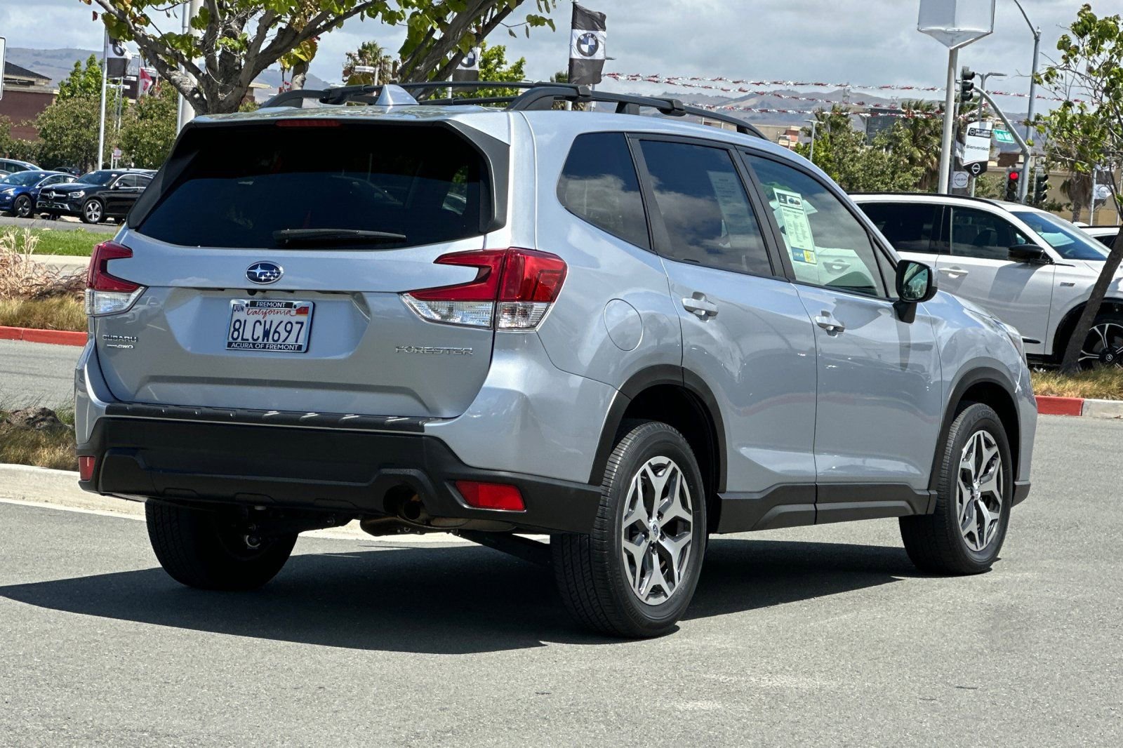 Used 2019 Subaru Forester Premium AWD/4WD image 4