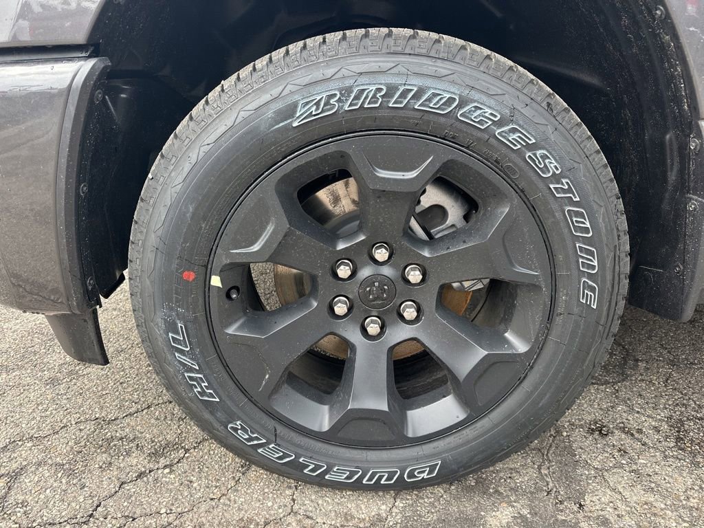 New 2026 RAM 1500 Express AWD/4WD image 33