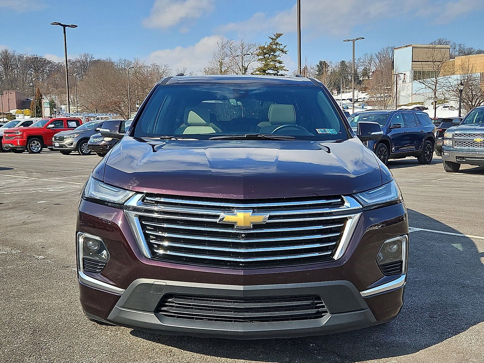 Used 2022 Chevrolet Traverse Premier image 2