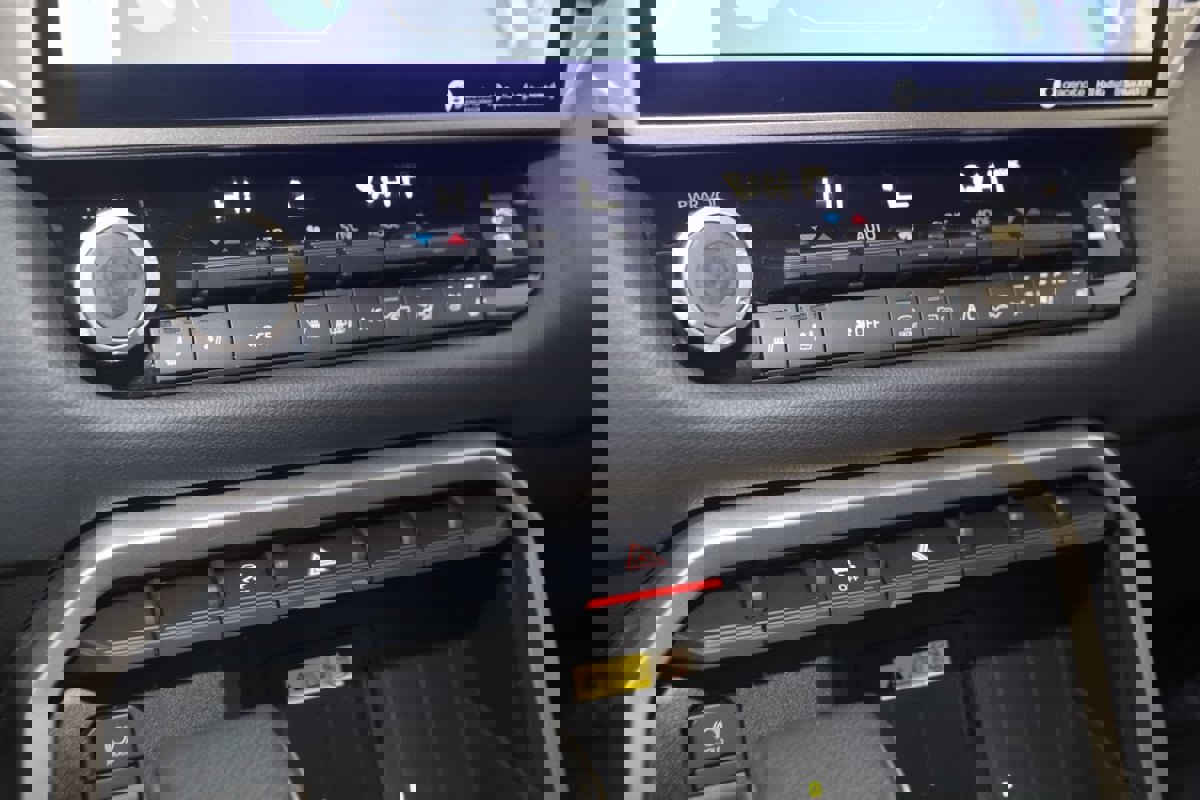 Used 2023 Toyota Tundra Limited image 27