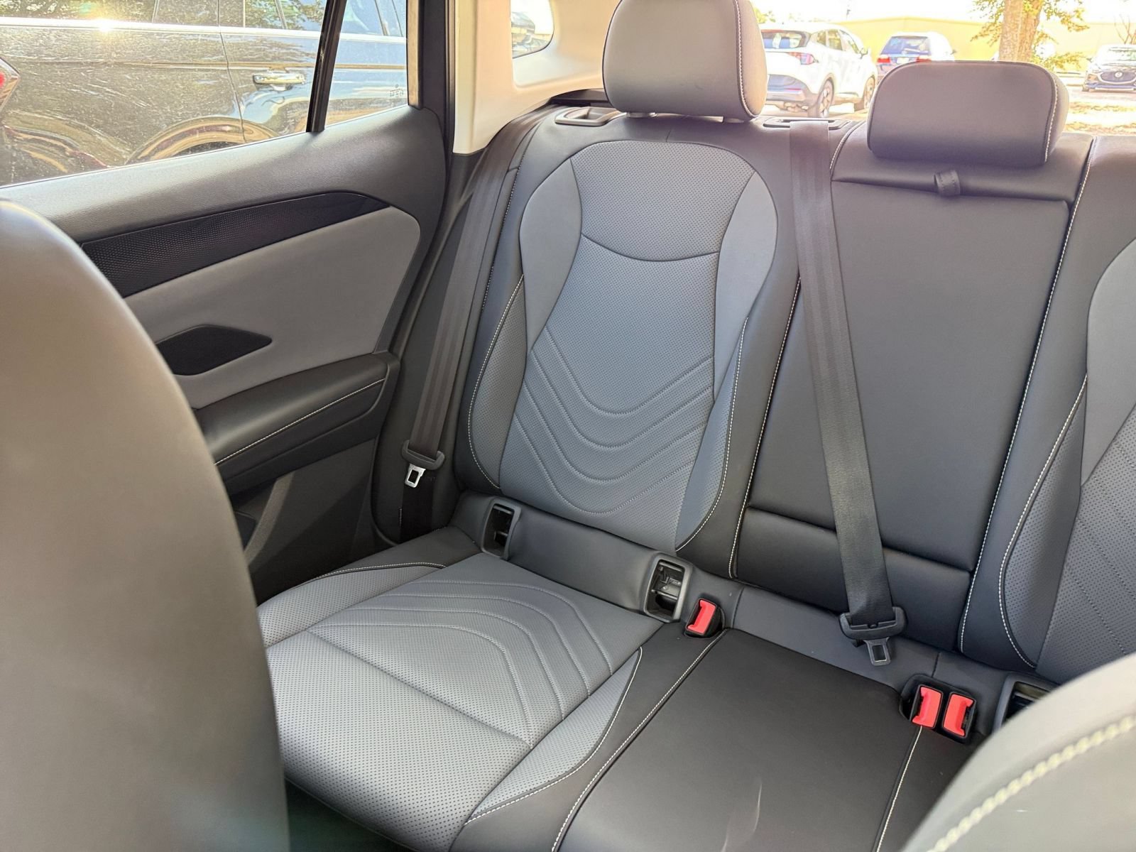 Used 2026 Volkswagen Tiguan SE AWD/4WD image 39