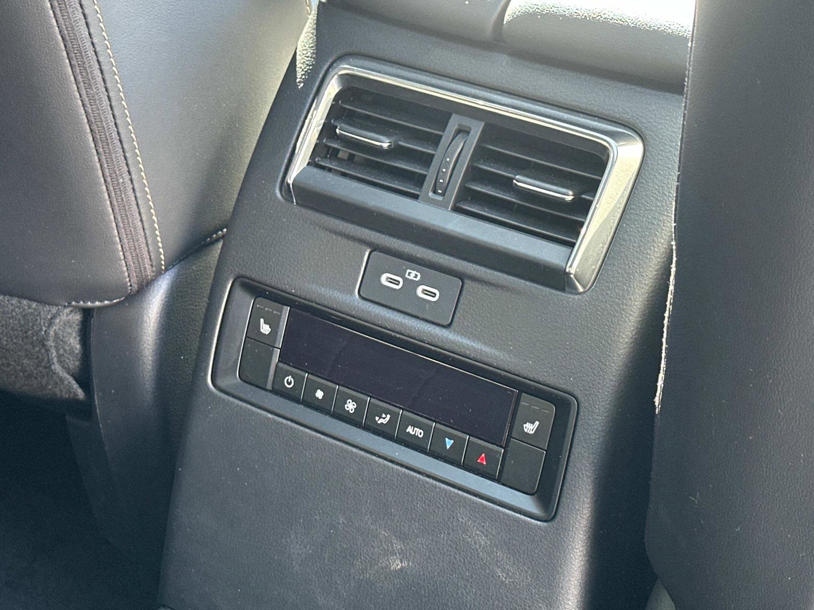 Certified 2025 MAZDA CX-70 Plug-In Hybrid w/ Premium Plus image 12