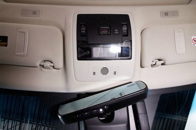 Used 2019 Lexus ES 350 w/ Premium Package image 18
