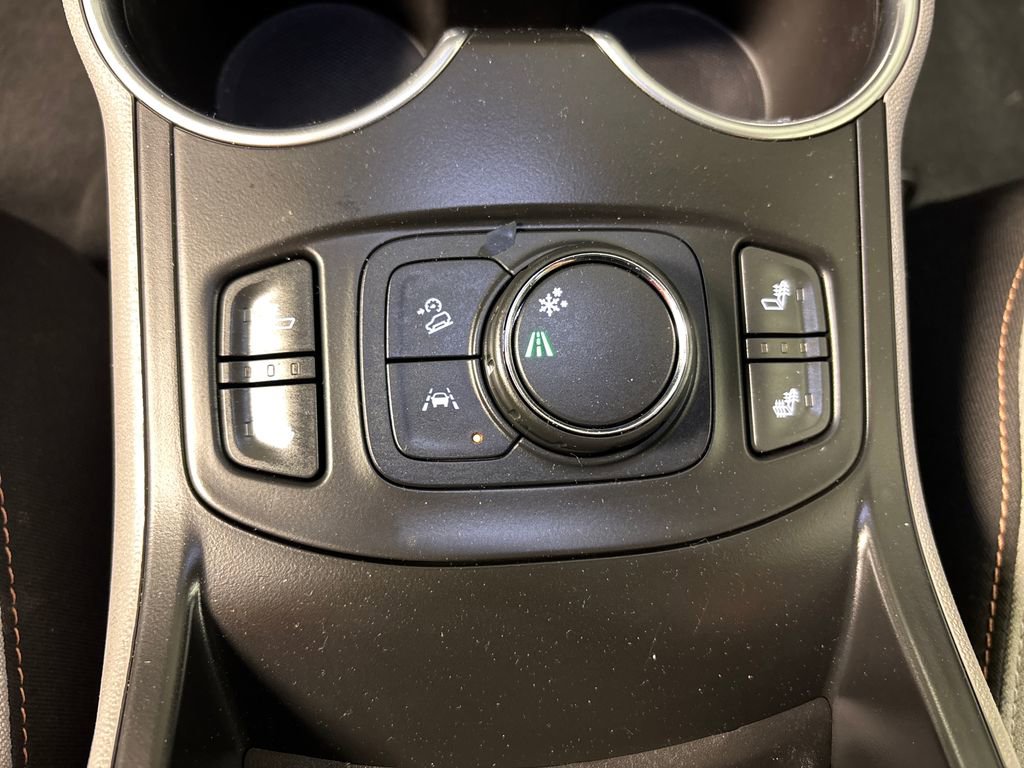 Used 2020 GMC Terrain SLE w/ Driver Convenience Package FWD image 40