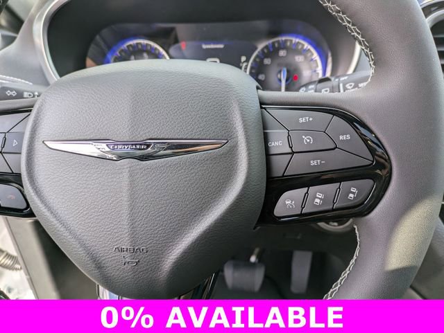 New 2026 Chrysler Pacifica Limited image 18