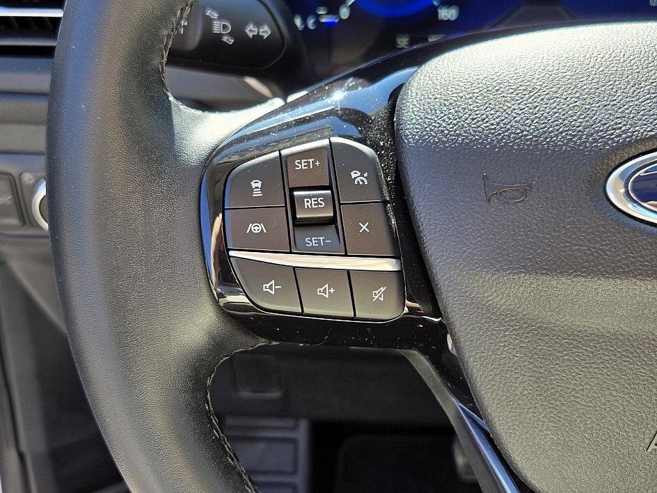 Certified 2022 Ford Escape SEL w/ Technology Package image 27