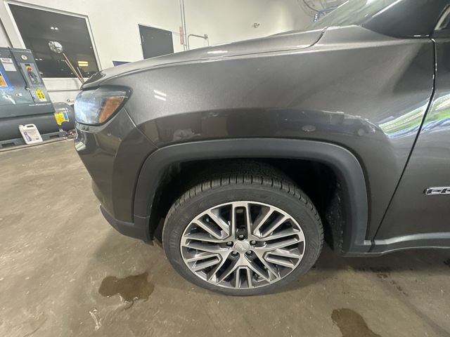 Used 2023 Jeep Compass Limited w/ Elite Group AWD/4WD image 23