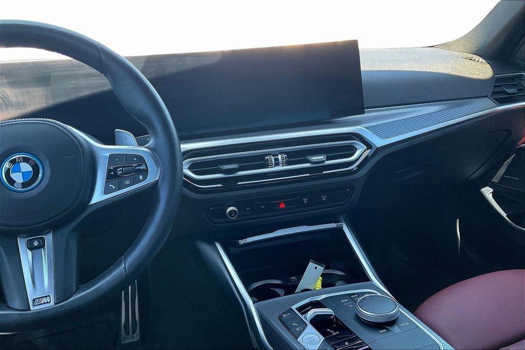 Used 2023 BMW 330e xDrive w/ M Sport Package image 9