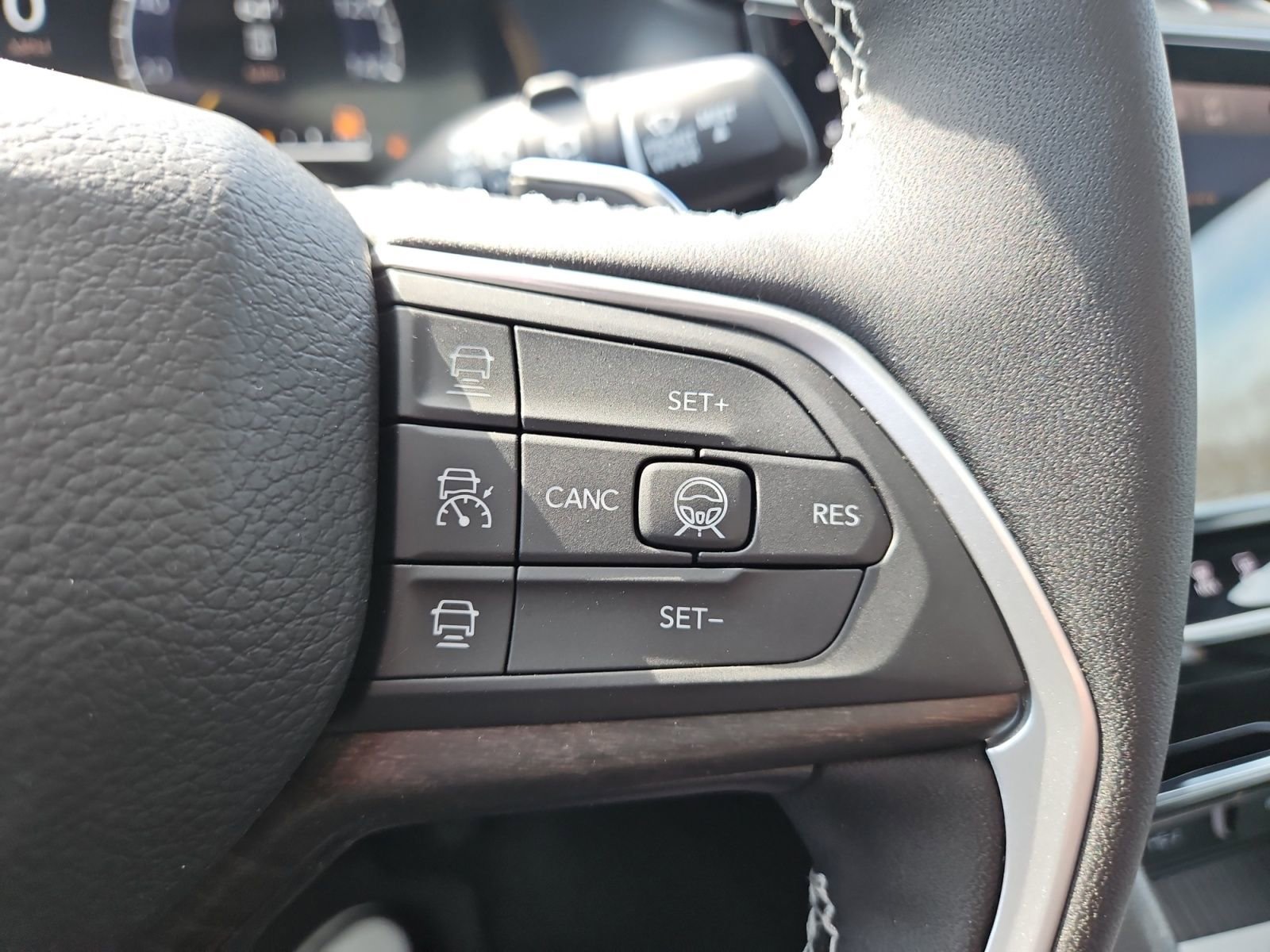 New 2026 Jeep Grand Cherokee L Limited image 25