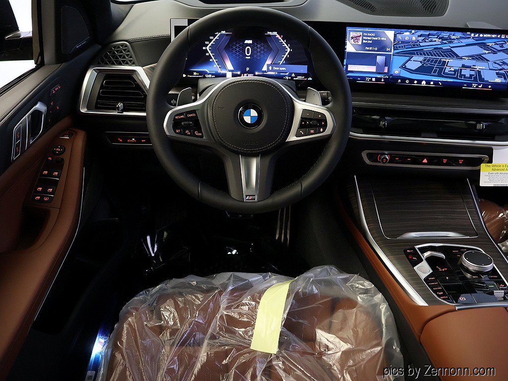 Used 2027 BMW X7 xDrive40i w/ M Sport Package AWD/4WD image 16