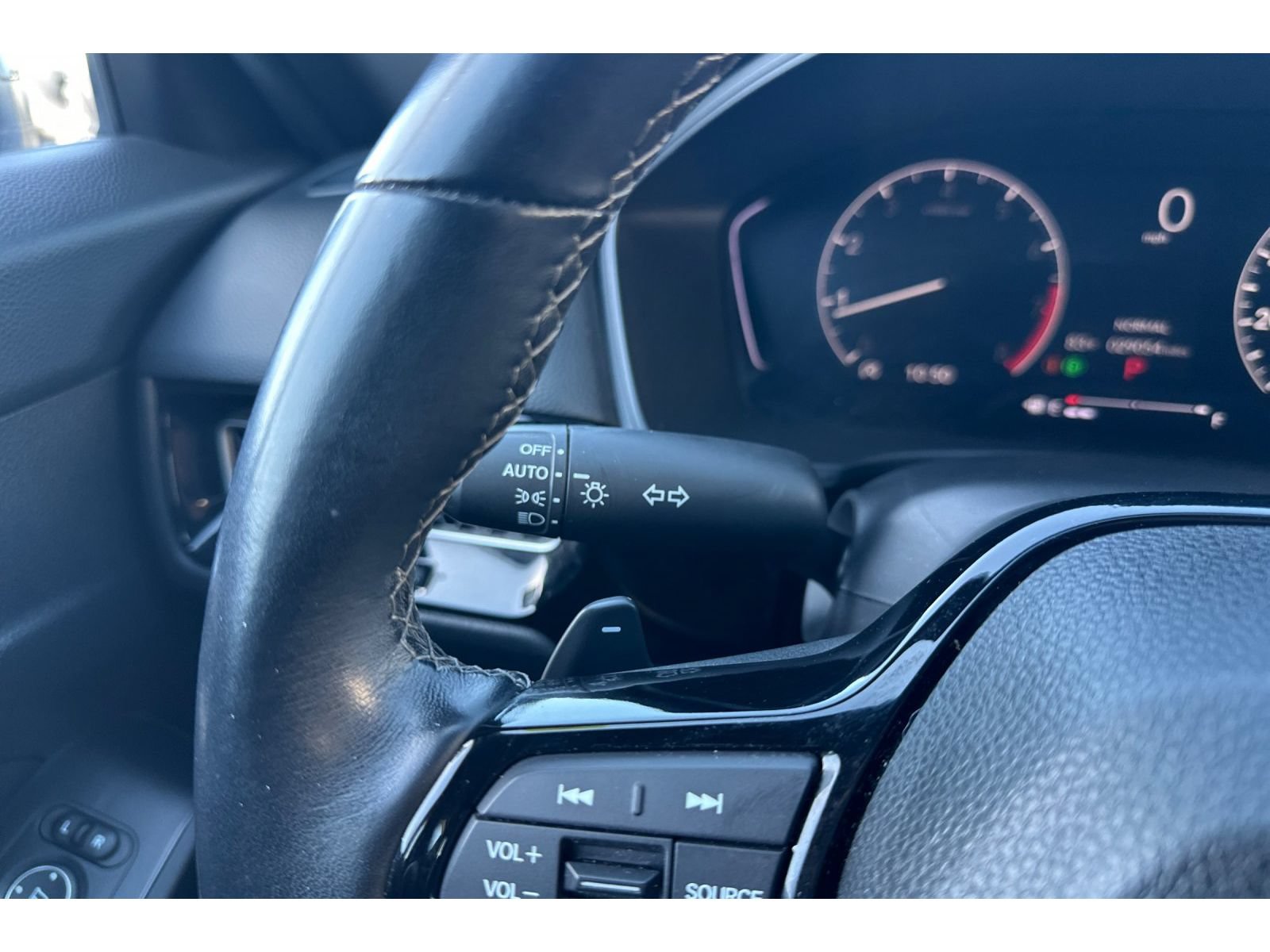 Used 2025 Honda Civic Sport image 37