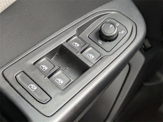 Certified 2022 Volkswagen Taos SE image 25