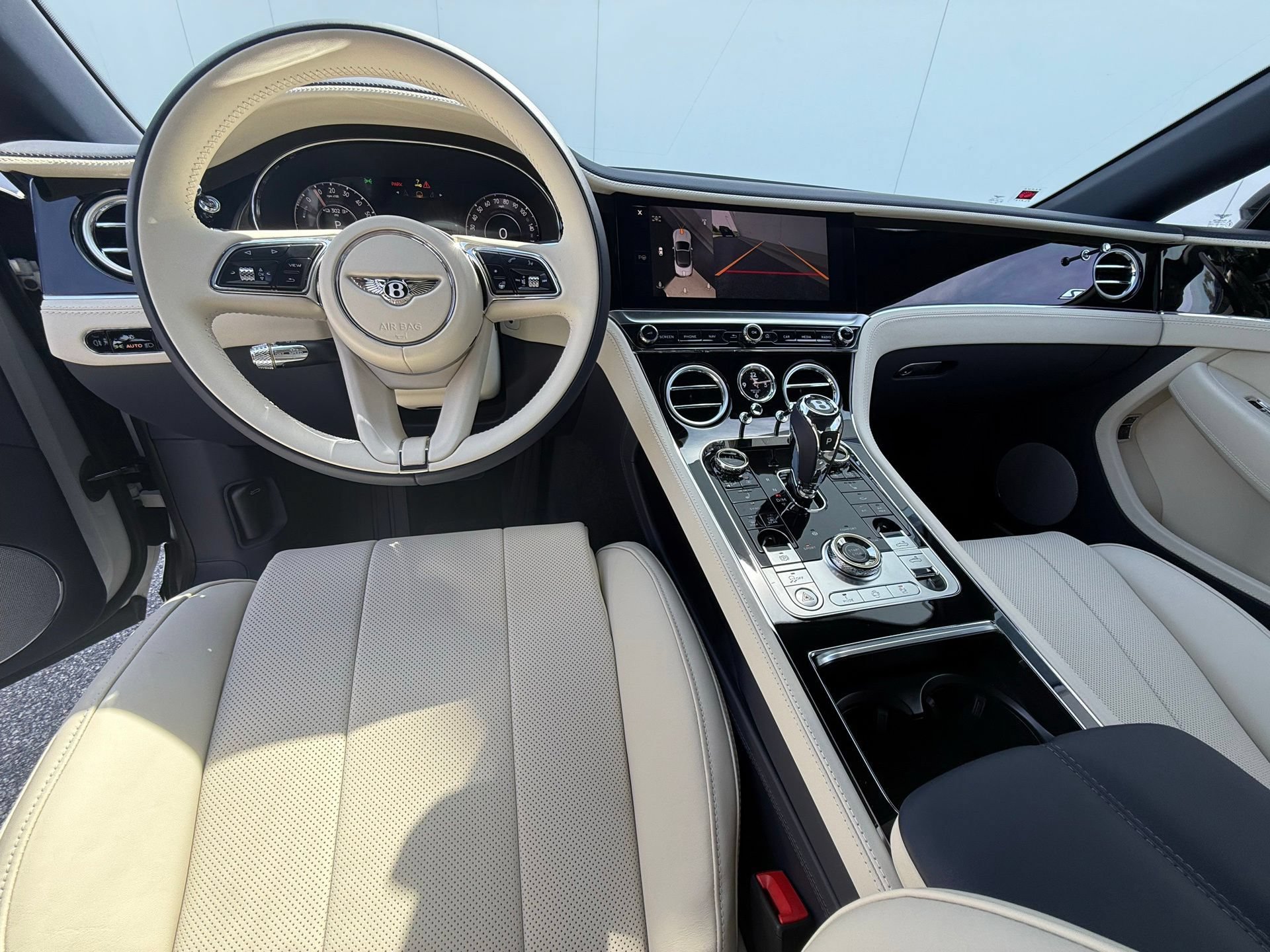 New 2026 Bentley Continental GTC AWD/4WD image 4