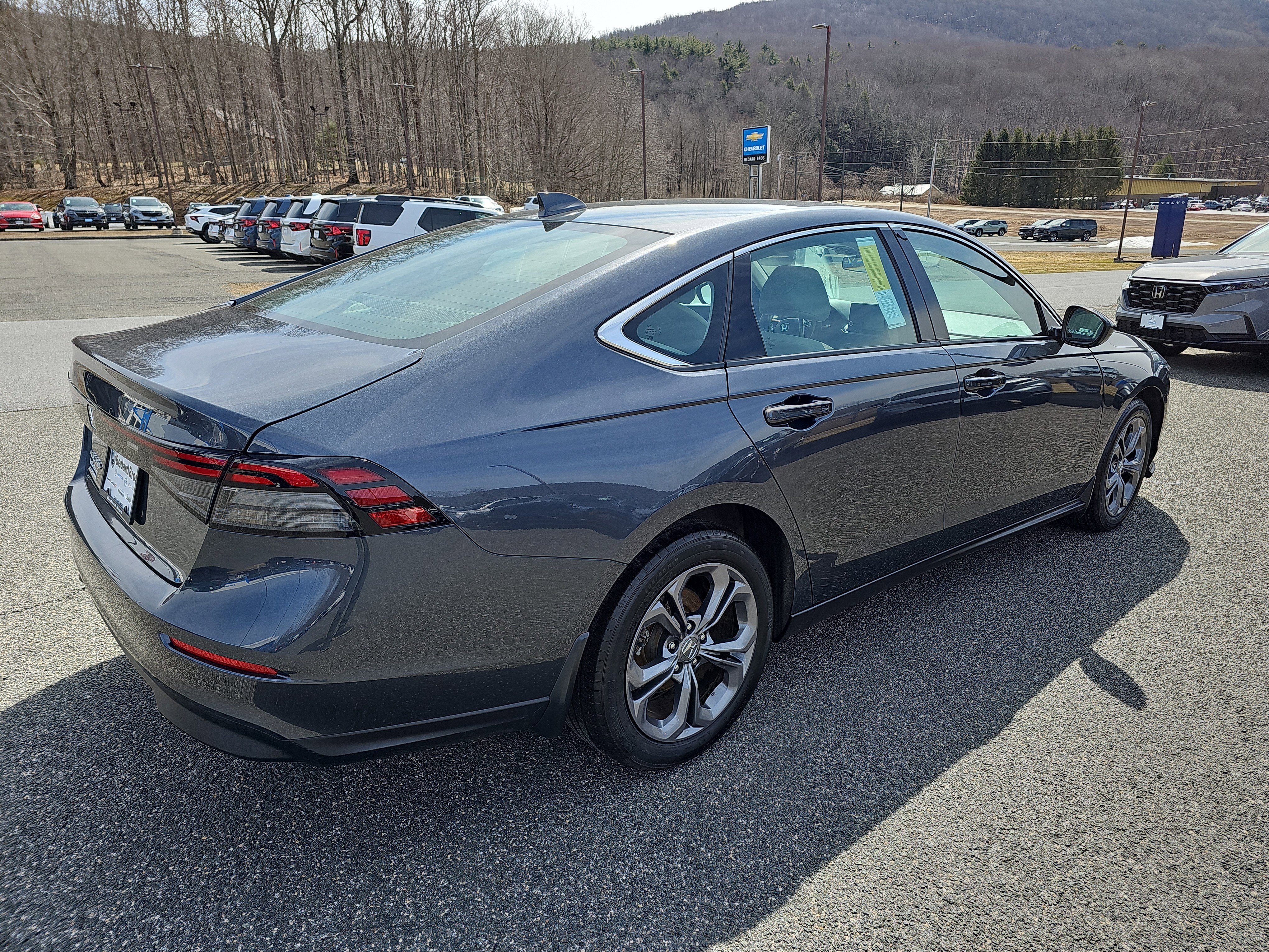 Certified 2023 Honda Accord EX image 5