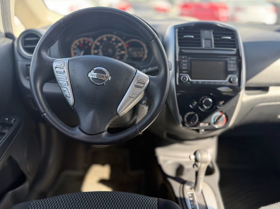Used 2016 Nissan Versa Note SV FWD image 5