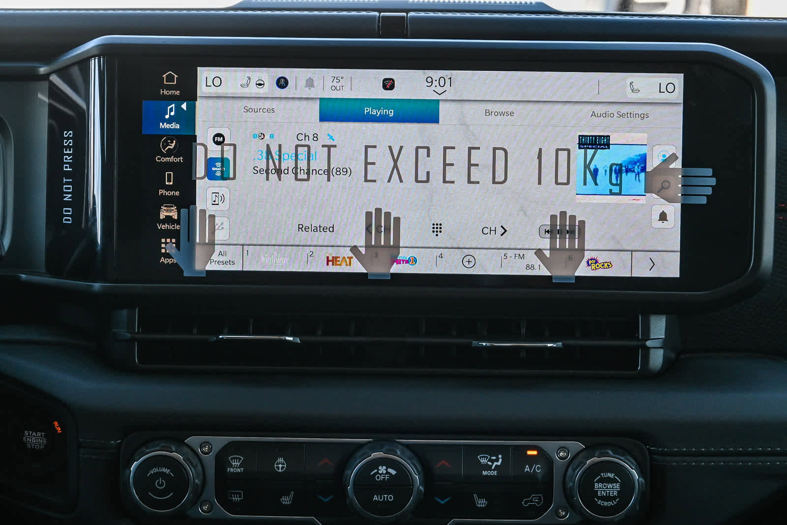 New 2026 Jeep Wrangler Unlimited Rubicon AWD/4WD image 17