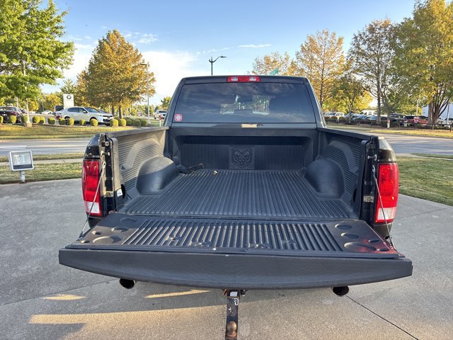 Used 2016 RAM 1500 Express w/ Black Ram 1500 Express Group AWD/4WD image 4