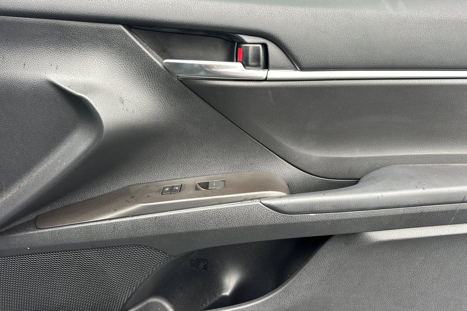 Used 2022 Toyota Camry SE image 20