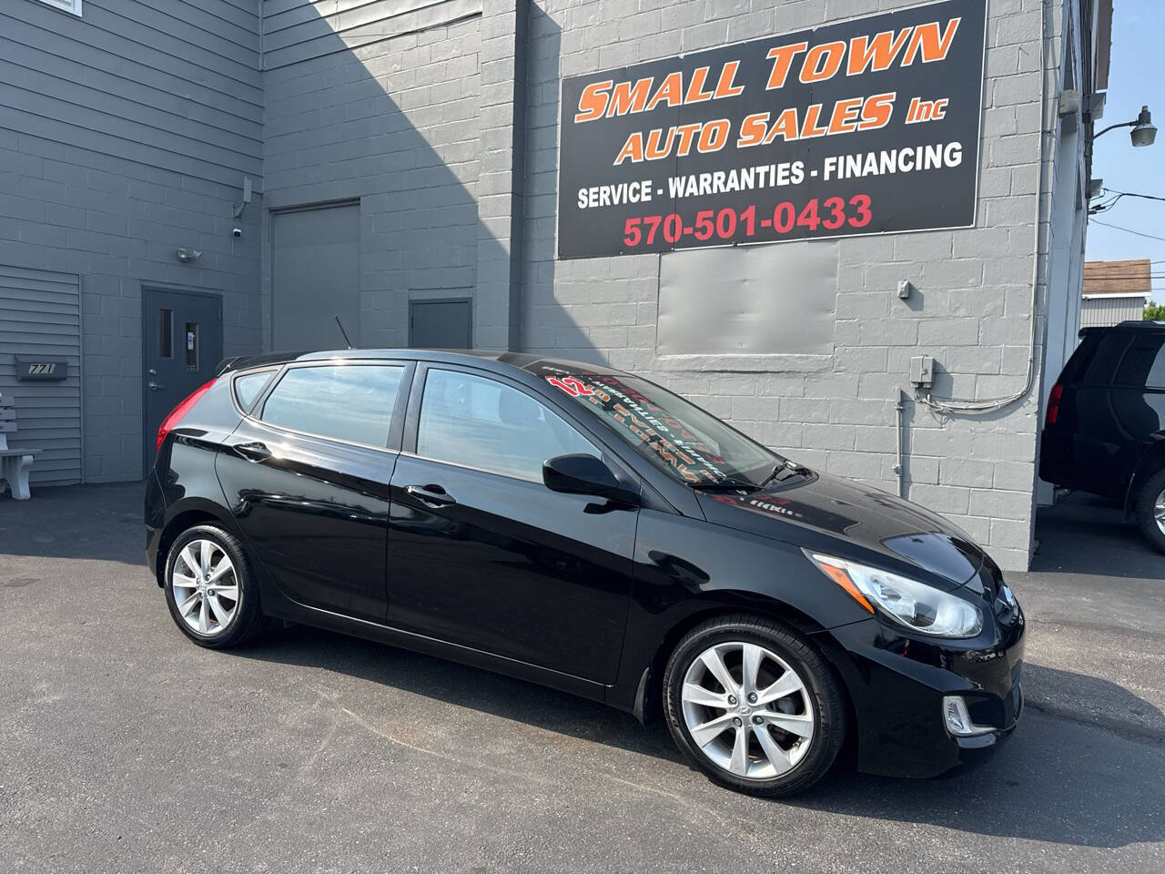 Used 2012 Hyundai Accent SE