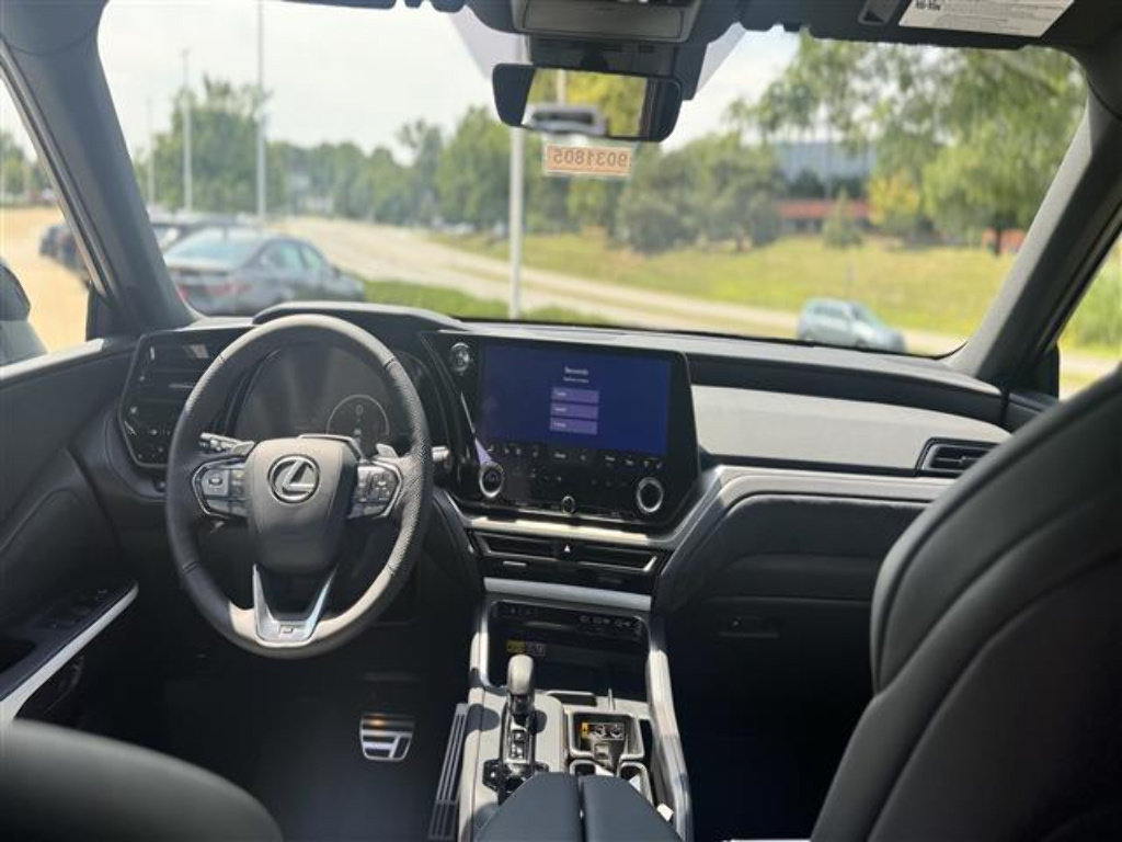 New 2025 Lexus TX 500h AWD w/ Technology Package image 11