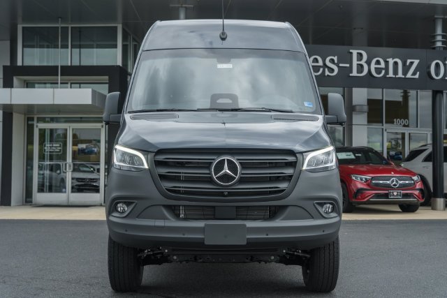 New 2026 Mercedes-Benz Sprinter 2500 image 2