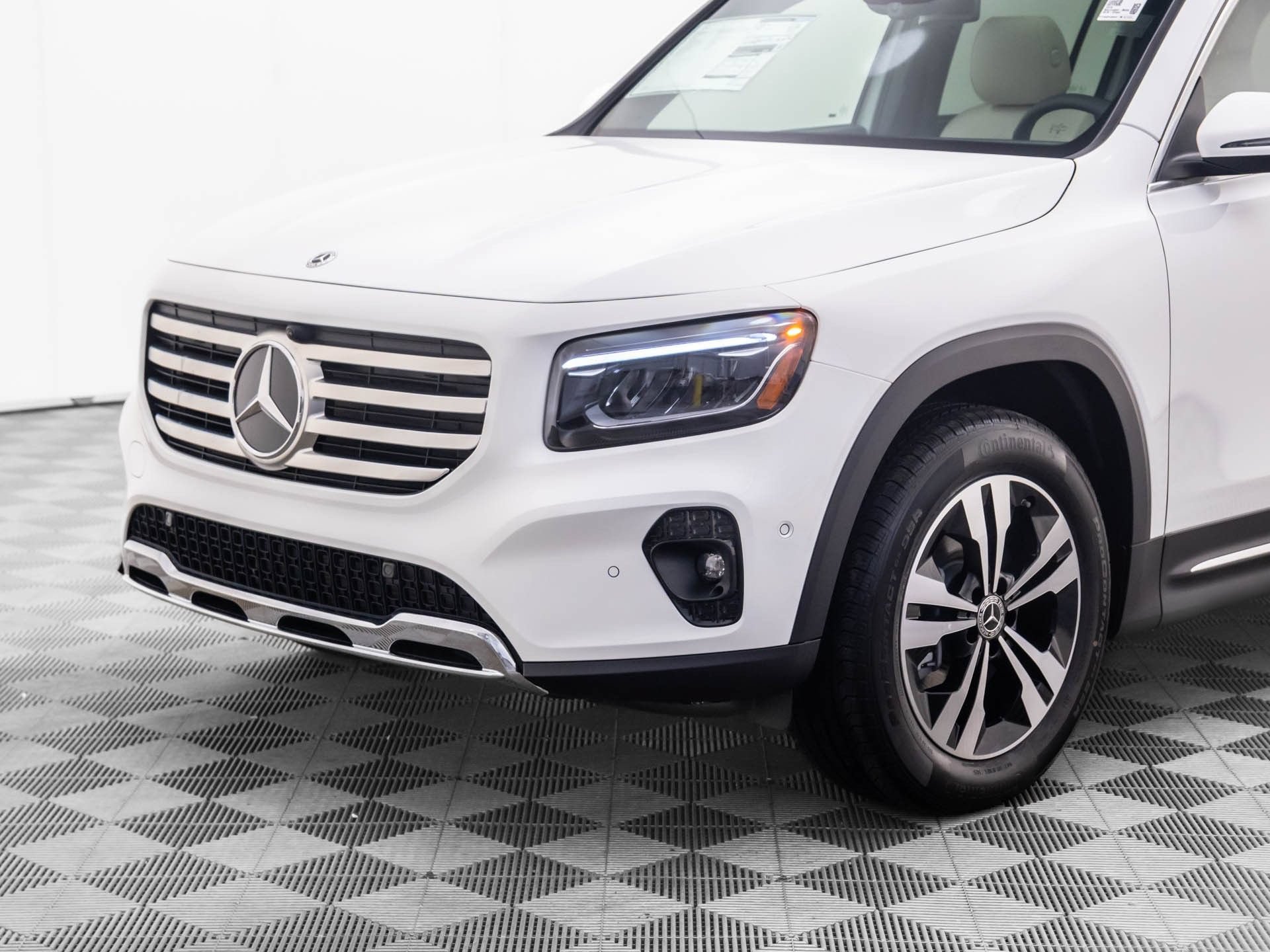 New 2026 Mercedes-Benz GLB 250 4MATIC image 40