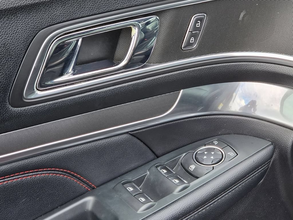 Used 2019 Ford Explorer Sport AWD/4WD image 15
