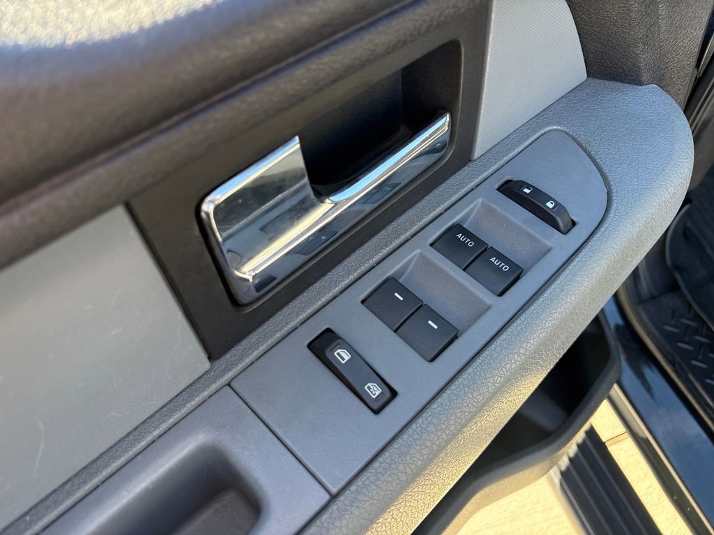 Used 2014 Ford F150 XLT image 17