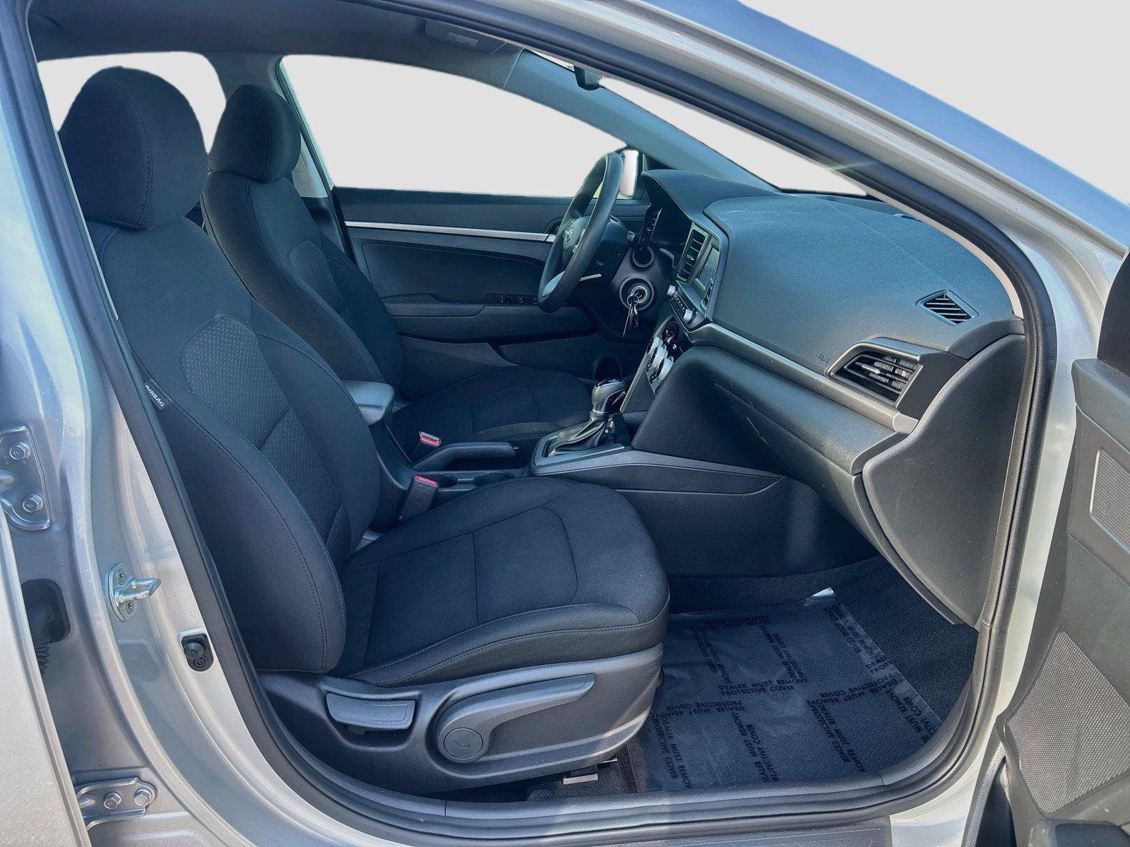 Used 2019 Hyundai Elantra SE w/ Cargo Package FWD image 25