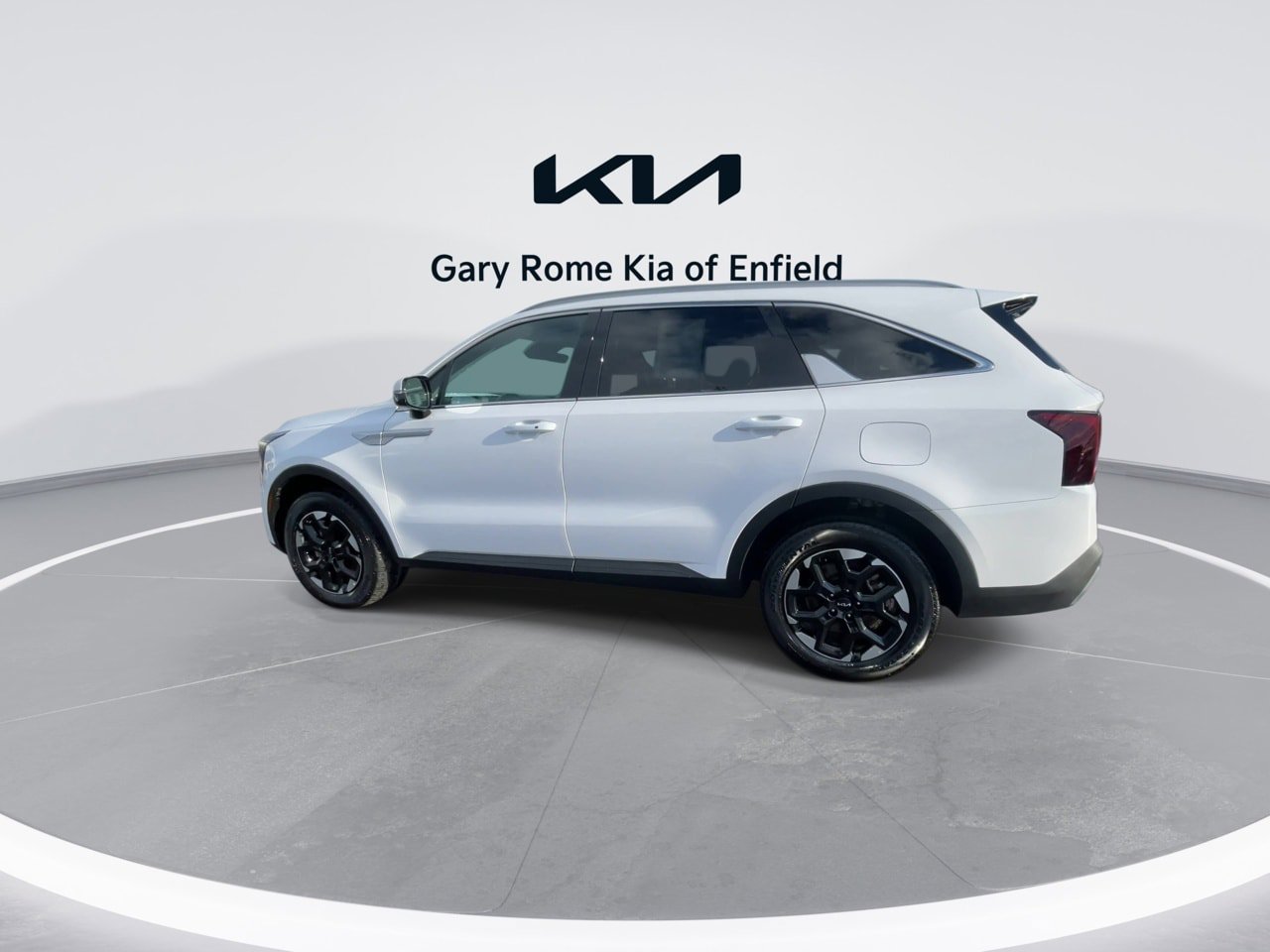 Used 2024 Kia Sorento S image 6