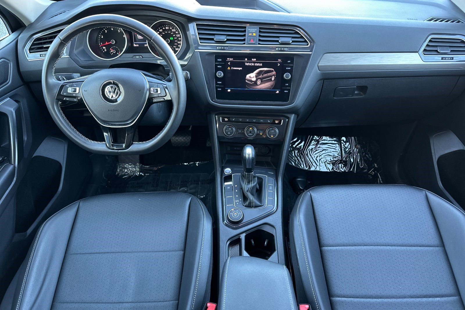 Used 2021 Volkswagen Tiguan SE AWD/4WD image 16