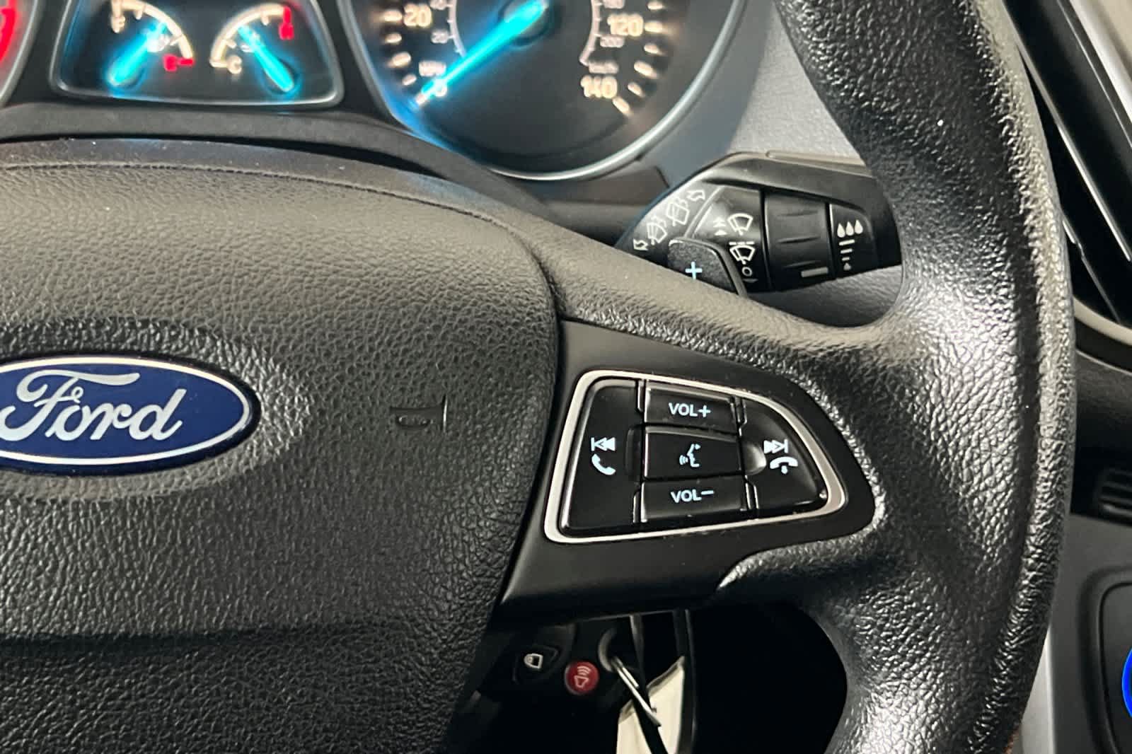 Used 2017 Ford Escape SE AWD/4WD image 25