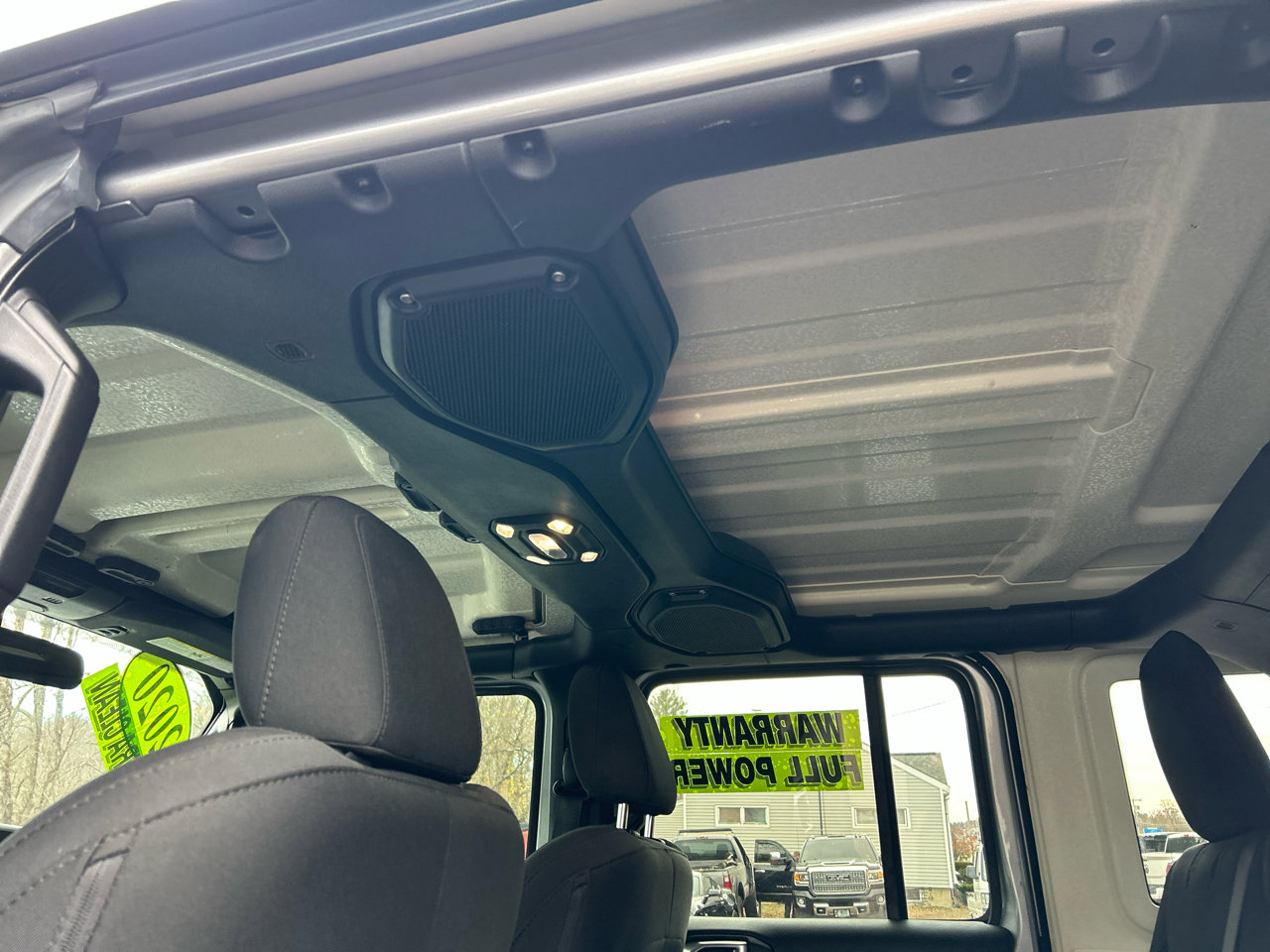 Used 2020 Jeep Wrangler Unlimited Sahara image 14