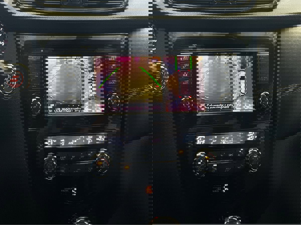 Used 2018 Nissan Rogue SL image 29