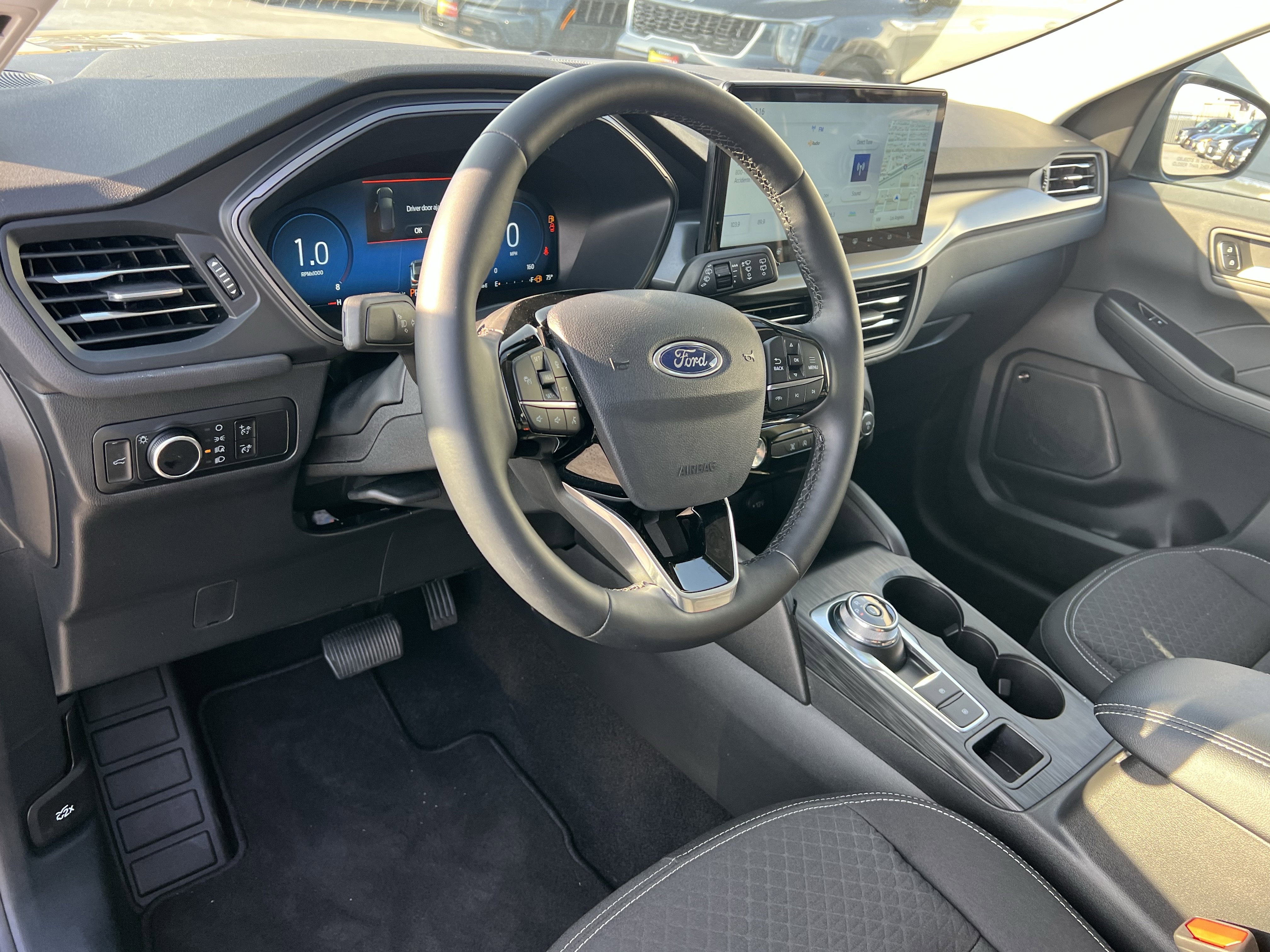 Used 2025 Ford Escape Active w/ Active Premium Tech Pack image 24