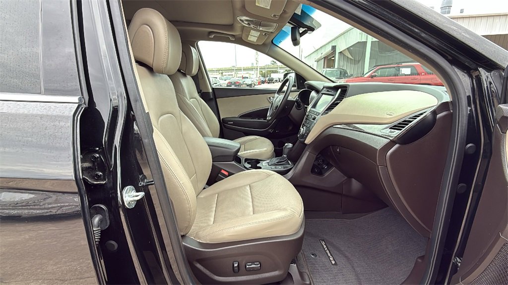 Used 2017 Hyundai Santa Fe Sport w/ 2.4L Tech Package 04 image 34